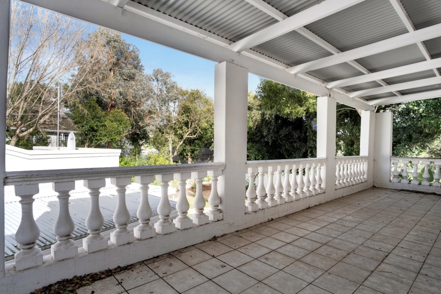 4 Bedroom Property for Sale in Wynberg Upper Western Cape